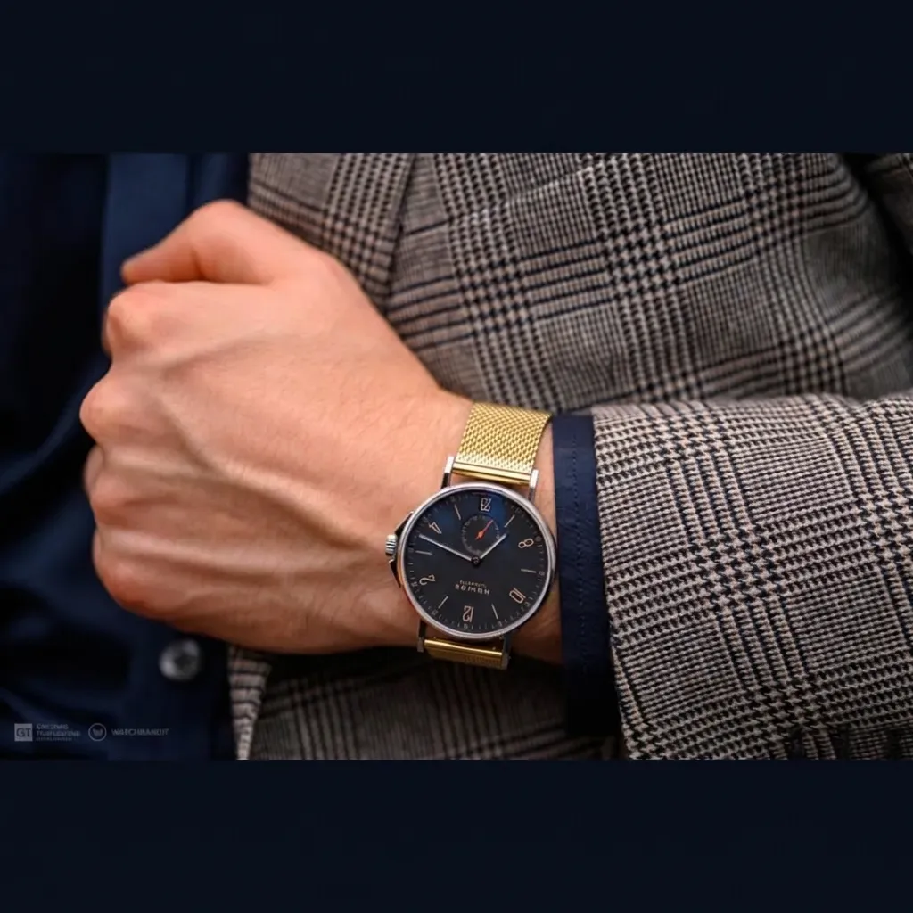 Nomos Tangente