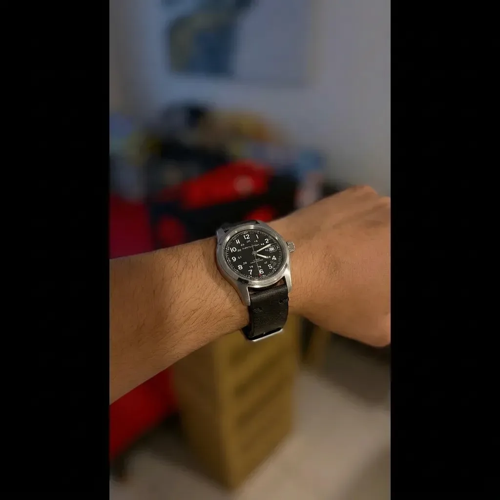 Hamilton Khaki Field on Model 2 Premium - Black