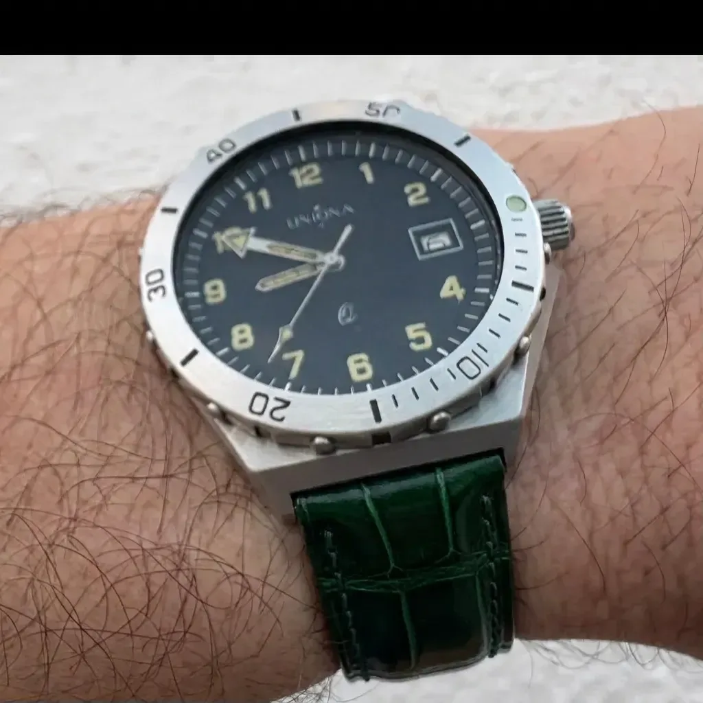 Union Glashütte Glashütte on Glossy Emerald Crocodile Signature strap